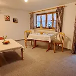 Gaestehaus Krumbacher * ボルシュターラング