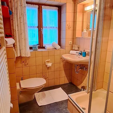 Gaestehaus Krumbacher Apartment